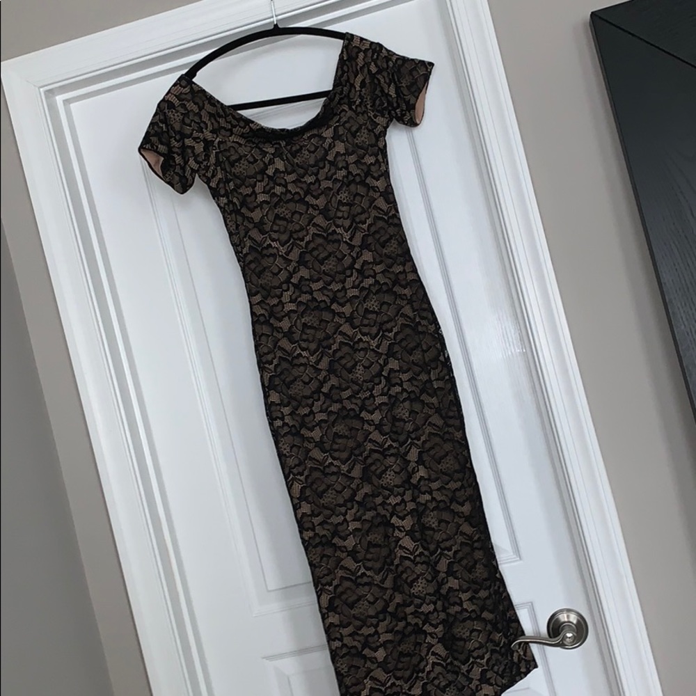 DRESS THE POPULATION dress